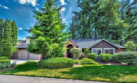 1832 231st Pl NE, Sammamish, WA 98074