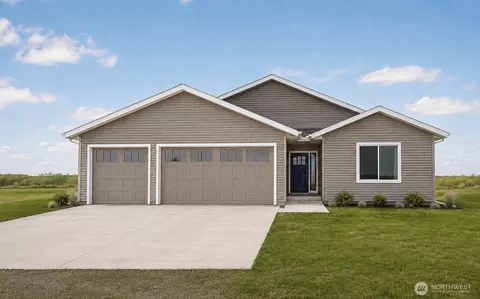 594 Karen Ave, Royal City, WA 99357