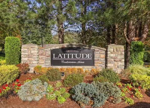 33020 10th Ave SW #S303, Federal Way, WA 98023