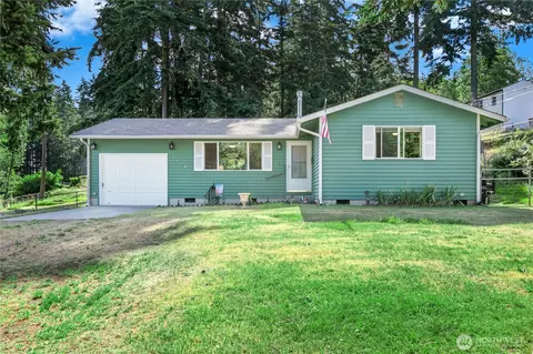 3128 Summit Blvd, Oak Harbor, WA 98277
