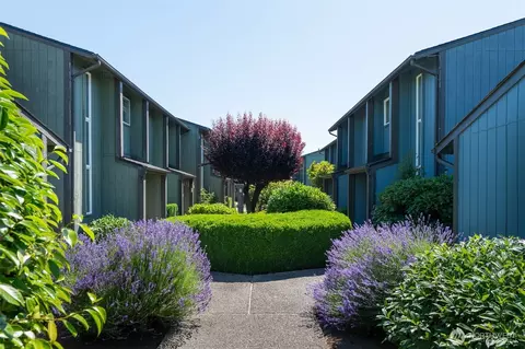 1801 M St NE #1807, Auburn, WA 98002