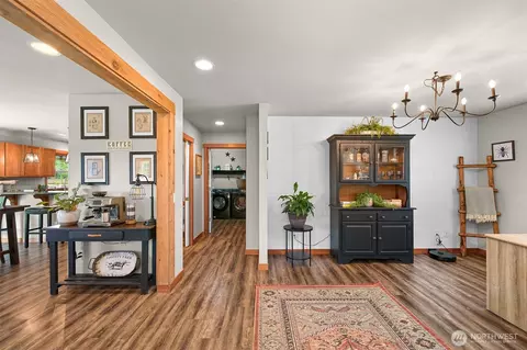 Entry Way - 301 Christopher Ln, Everson, WA 98247 photo 2 of 3