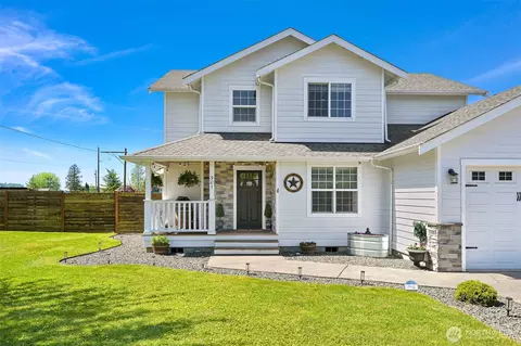 Exterior - 301 Christopher Ln, Everson, WA 98247 photo 2 of 11