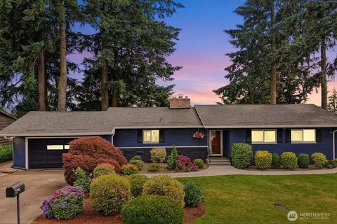 1015 NE 64th St, Vancouver, WA 98665
