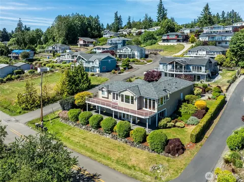 7767 E Spruce St, Port Orchard, WA 98366