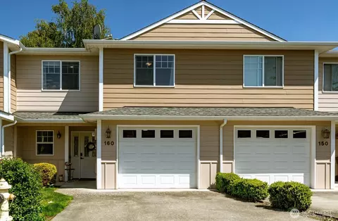 160 NE Melrose Dr, Oak Harbor, WA 98277