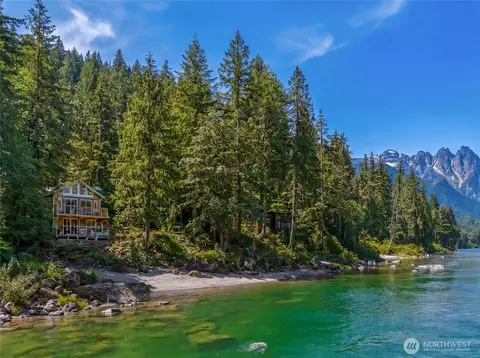 52607 S Riverside Rd, Gold Bar, WA 98251