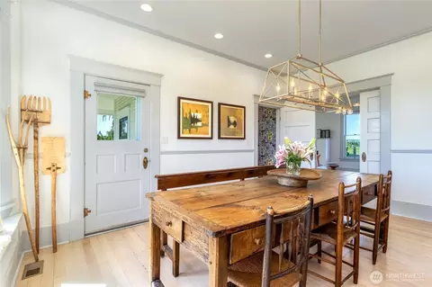 Dining - 53139 Appleton Rd, Milton Freewater, OR 97862 photo 1 of 2