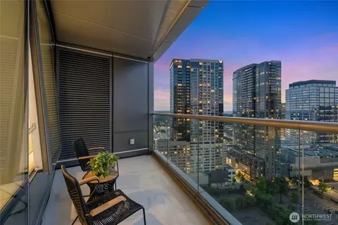 500 106th Ave NE #2803, Bellevue, WA 98004