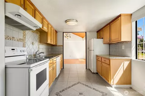 23516 20th Ave W, Bothell, WA 98021 photo 16
