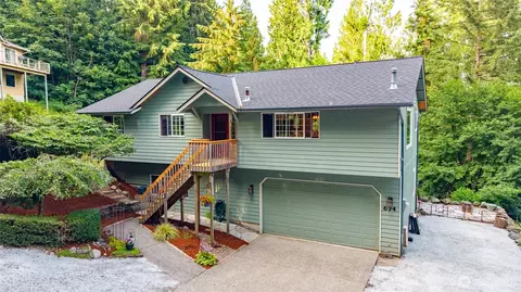 654 Crest Ln, Sedro Woolley, WA 98284