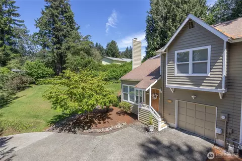1524 Marine Dr, Bremerton, WA 98312