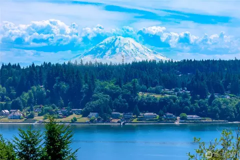 13214 Emerald Dr NW, Gig Harbor, WA 98329
