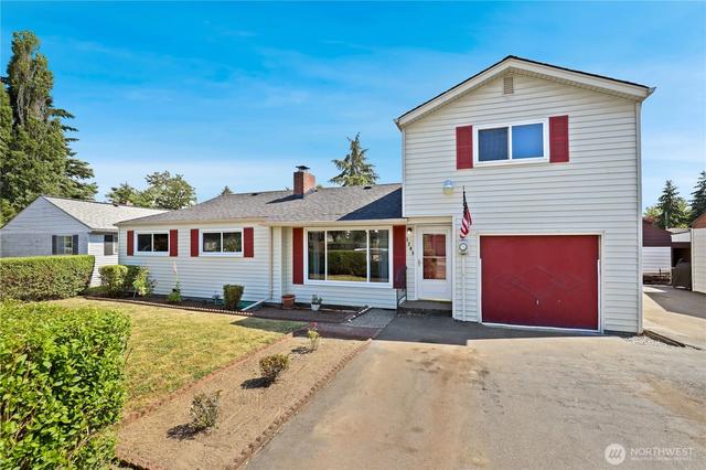 1208 115th St S, Tacoma, WA 98444