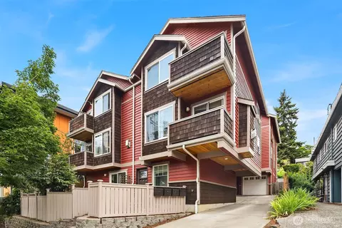 118 NW 39th St #B, Seattle, WA 98107