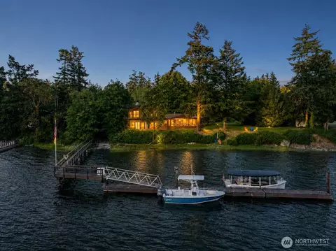 117 Legend Ln, Orcas Island, WA 98243