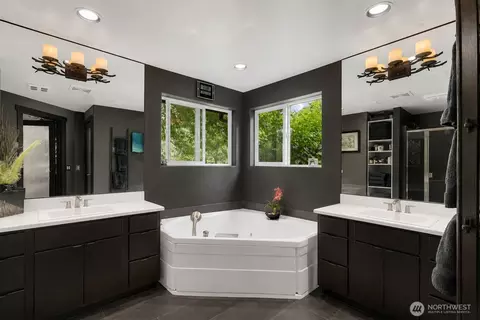 Bath - 117 Legend Ln, Orcas Island, WA 98243 photo 1 of 1