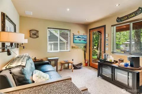 Living - 117 Legend Ln, Orcas Island, WA 98243 photo 5 of 5