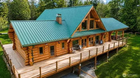 22955 Rose Rd, Mount Vernon, WA 98274