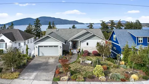 3406 W 2nd St, Anacortes, WA 98221