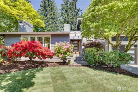 8510 SE 72nd St, Mercer Island, WA 98040
