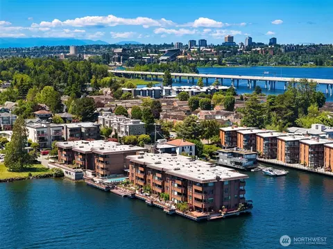 2330 43rd Ave E #402B, Seattle, WA 98112