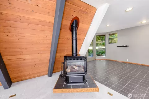 Living - 141 Bay Ridge Pl, Sequim, WA 98382 photo 4 of 9