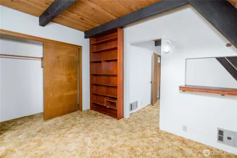 Bedroom - 141 Bay Ridge Pl, Sequim, WA 98382 photo 1 of 2