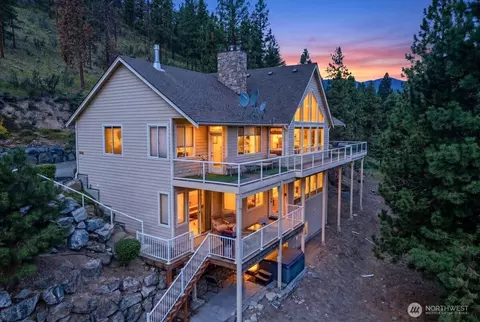 7371 Ridgeview Dr, Chelan, WA 98816