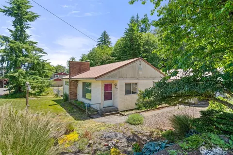 905 Peters St, Raymond, WA 98577