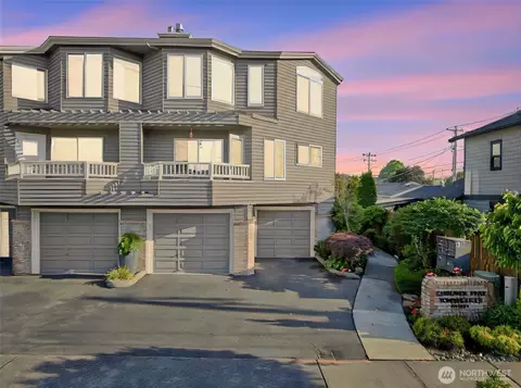 610 Daley St #E, Edmonds, WA 98020