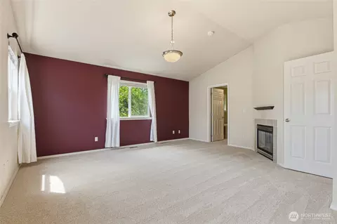Bedroom - 206 202nd St SE, Bothell, WA 98012 photo 4 of 8