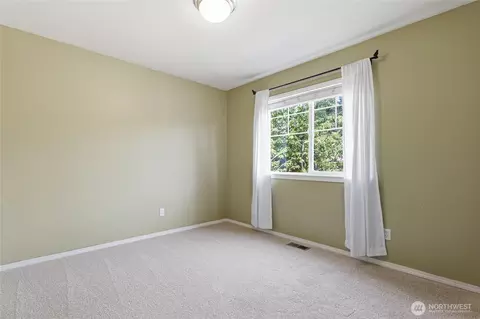 Bedroom - 206 202nd St SE, Bothell, WA 98012 photo 5 of 8