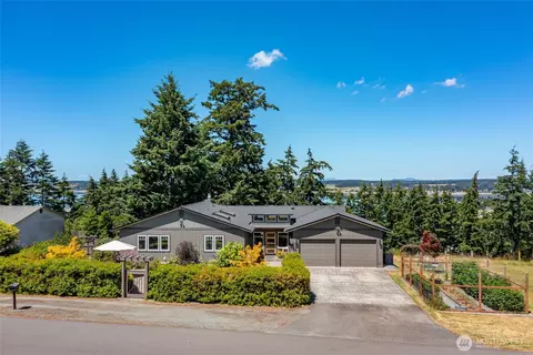 1045 NE Summit Loop, Coupeville, WA 98239