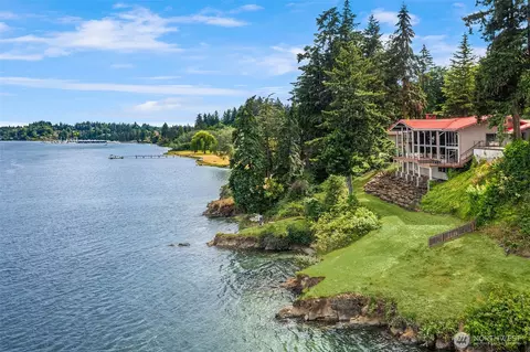 3140 E Rocky Dr NW, Bremerton, WA 98312
