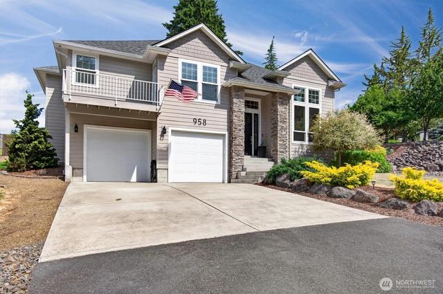 958 Cascade Dr, Longview, WA 98632