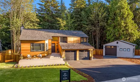 17409 NE 136th St, Redmond, WA 98052