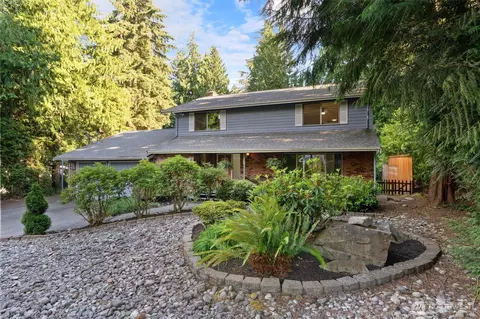 Exterior - 202 168th St SE, Bothell, WA 98012 photo 3 of 10