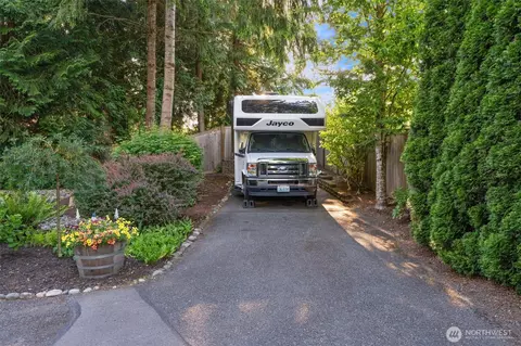 Exterior - 202 168th St SE, Bothell, WA 98012 photo 10 of 10