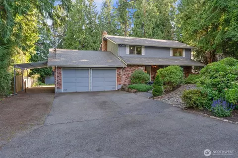 Exterior - 202 168th St SE, Bothell, WA 98012 photo 2 of 10