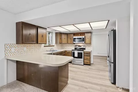 Kitchen - 202 168th St SE, Bothell, WA 98012 photo 1 of 3