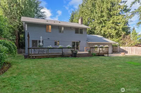 Exterior - 202 168th St SE, Bothell, WA 98012 photo 8 of 10