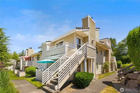 21303 52nd Ave W #C220, Mountlake Terrace, WA 98043