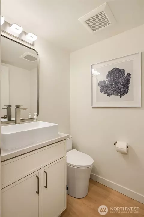 Bath - 22029 49th Ave SE, Bothell, WA 98021 photo 5 of 6