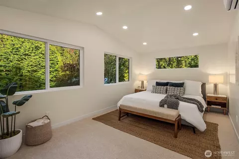 Bedroom - 22029 49th Ave SE, Bothell, WA 98021 photo 1 of 4