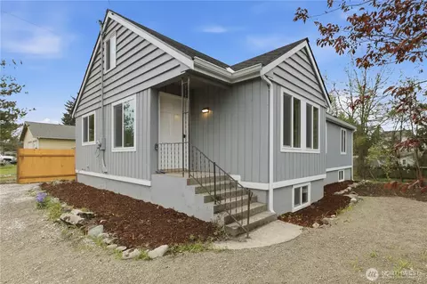 400 12 22 Avenue Ct, Milton, WA 98354