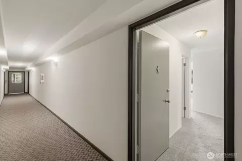 Entry Way - 335 Heather Rd #202, Everett, WA 98203 photo 1 of 1