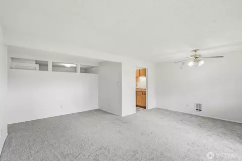 Living - 335 Heather Rd #202, Everett, WA 98203 photo 3 of 4