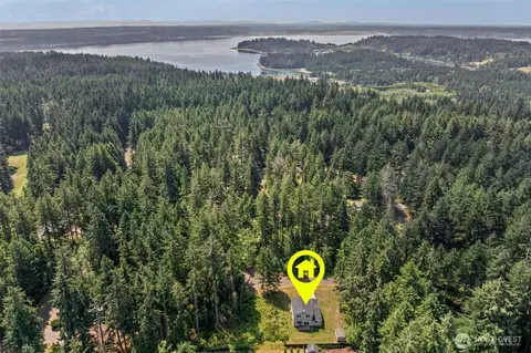 10912 118th Avenue Ct E, Anderson Island, WA 98303