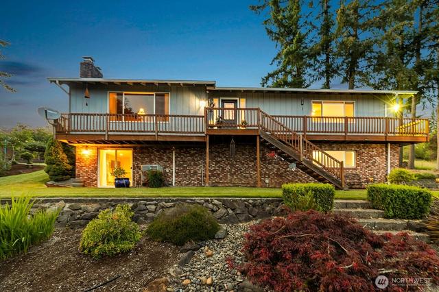 27 Jones Rd, Kelso, WA 98626